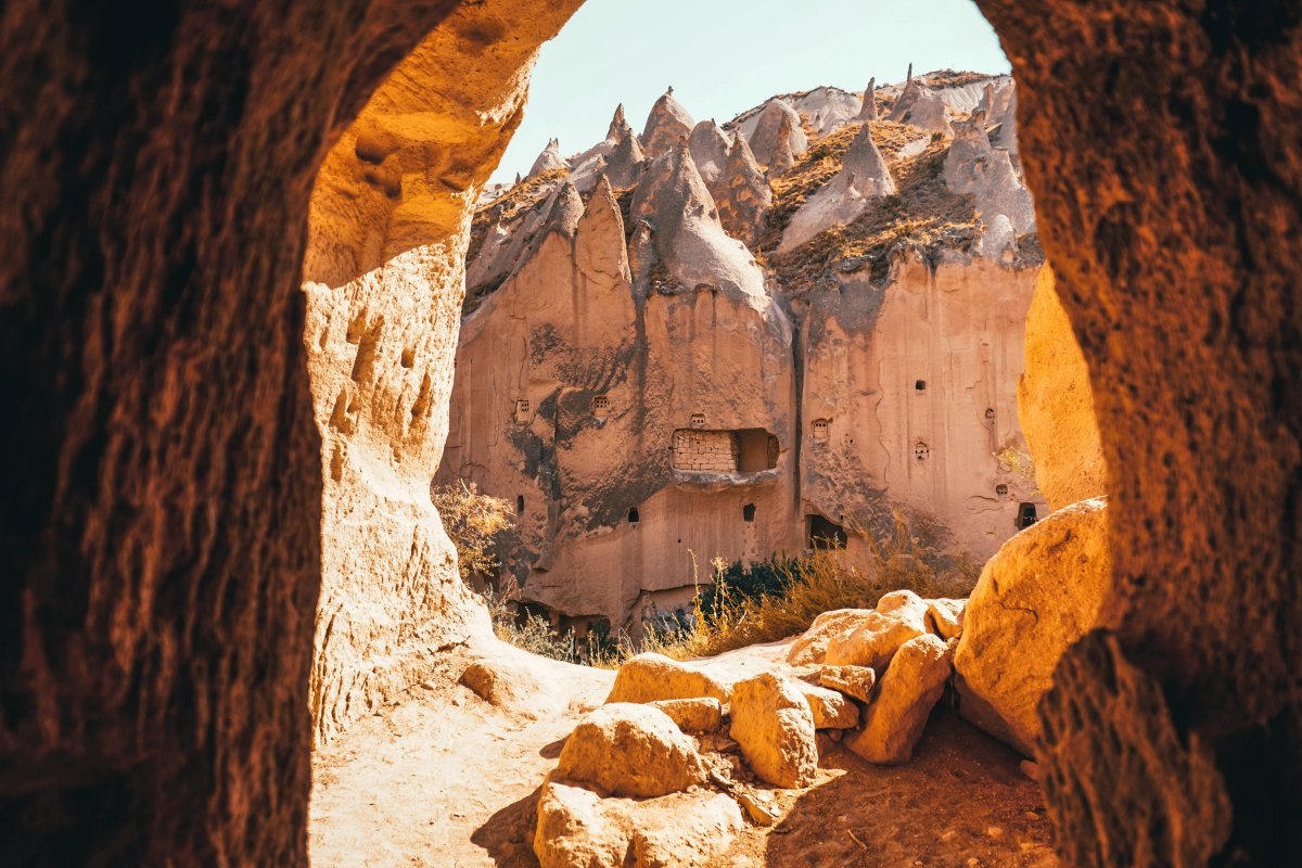 Cappadocia Red Tour with Zelve Open Air Museum and Lunch