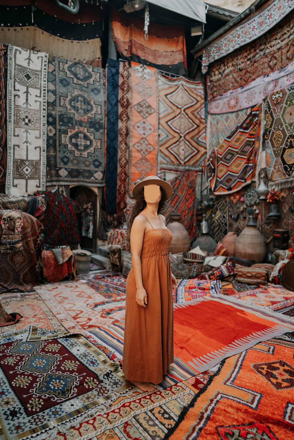 Cappadocia Photoshooting  Tour in Colurful Carpet Shop