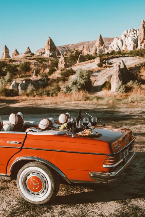 Cappadocia Classic Car Tour with Photoshooting at Sunrise