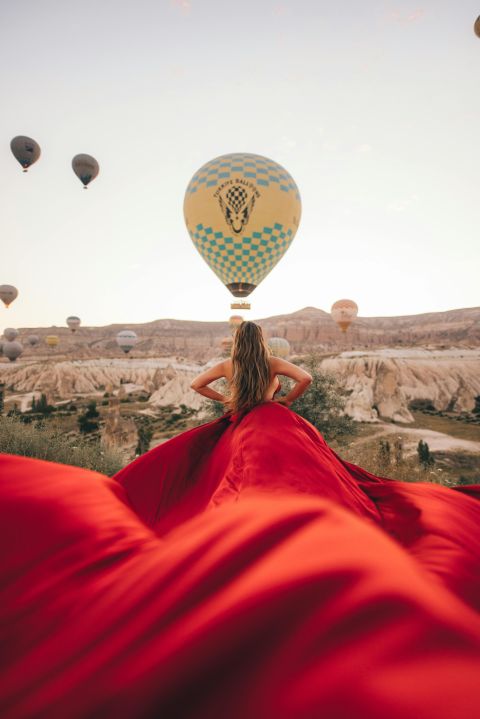 Cappadocia Photo Shooting With Flying Dresses